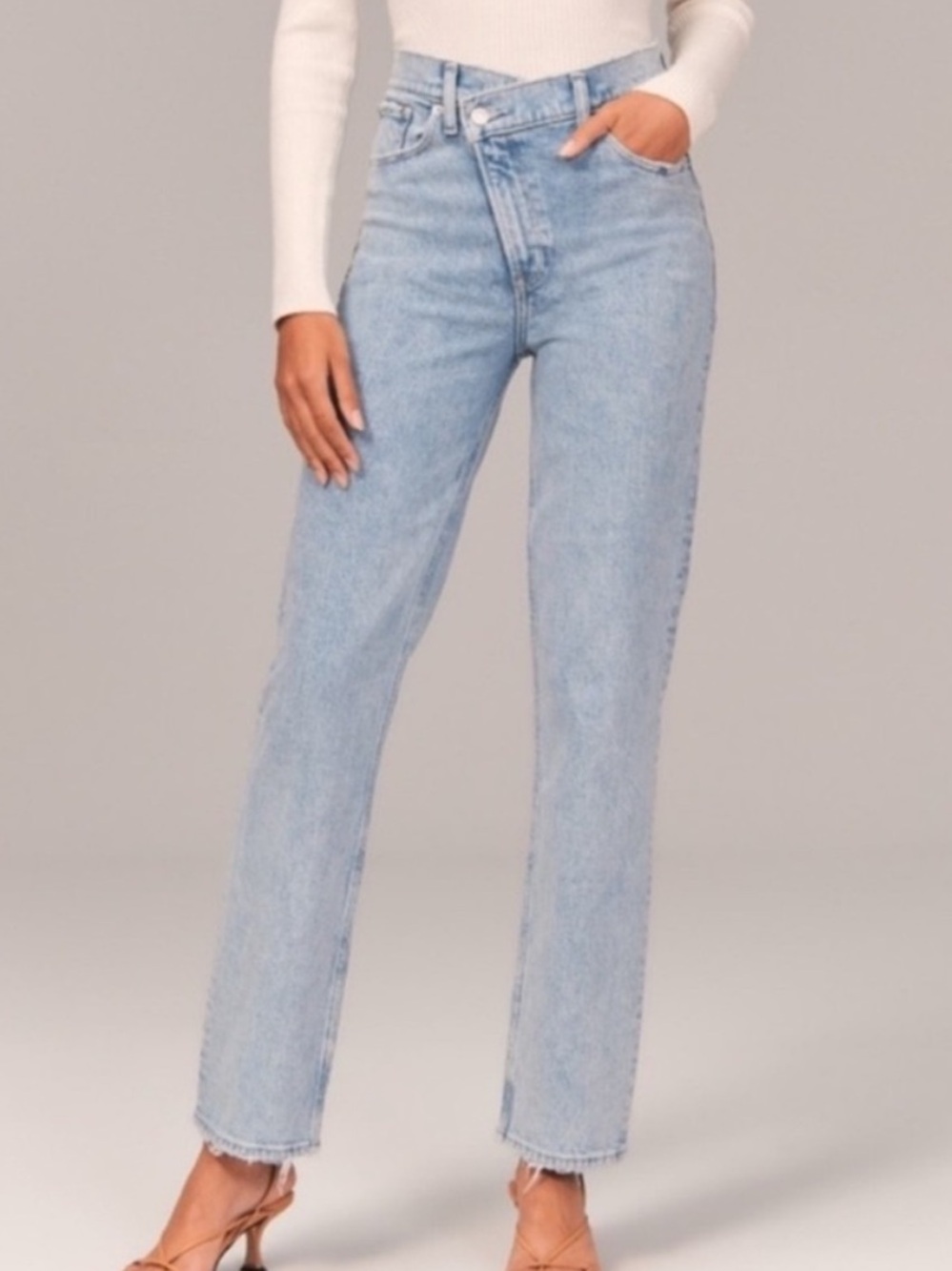 Abercrombie 90s Straight Ultra High-Rise crossover jeans Curve Love Sz 2/26